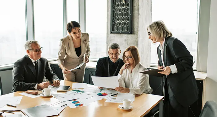 Foto: Besprechung einer Gruppe