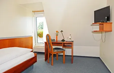 Photo: Main building - Business Single Room